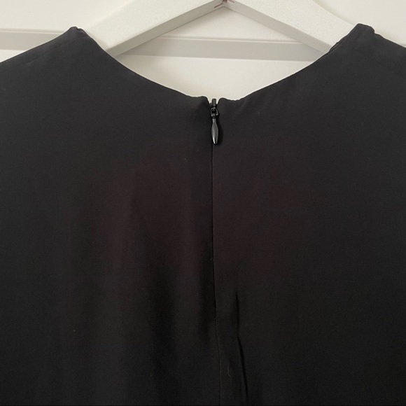 Aritzia Babaton Black Hopkins Sleeveless Blouse - Picture 9 of 9